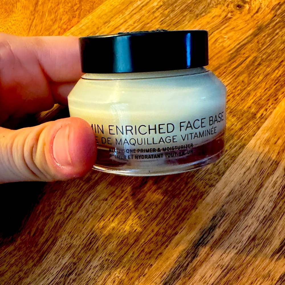 Bobbi Brown Vitamin enriched moisturizer and primer